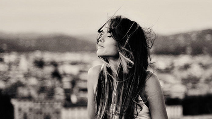 FAZER POR AMOR CONTI Se não puder fazer com amor, por favor, nem faça.