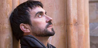 Só dê ouvidos a quem te ama- Padre Fábio de Melo Só dê ouvidos a quem te ama- Padre Fábio de Melo