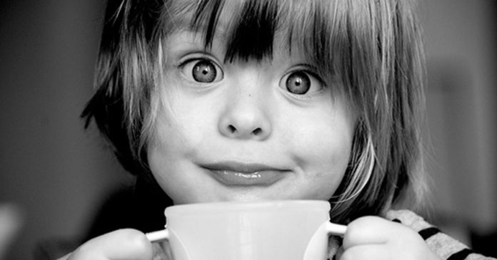 Não se leve tão a sério! Ironize-se.