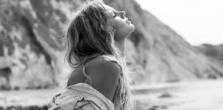 Seja lá quem você for, por favor, não mendigue amor.