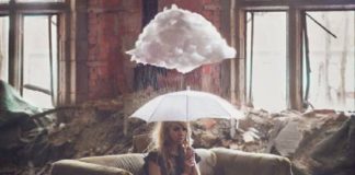 Tem pessoas que são verdadeiros buracos negros Tem pessoas que são verdadeiros buracos negros