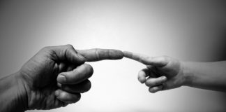 Perigo: A nossa taxa de humanidade está baixa! Perigo: A nossa taxa de humanidade está baixa!