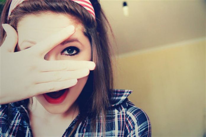 pessoas-que-ficam-vermelhas Nem todo perfume me inebria, nem todo sorriso me convence