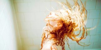 Trago seu amor próprio de volta em três parágrafos. Desamarração forte! Trago seu amor próprio de volta em três parágrafos. Desamarração forte!