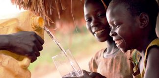 Se não for possível amar o próximo, pelo menos não ferre com a vida dele Se não for possível amar o próximo, pelo menos não ferre com a vida dele