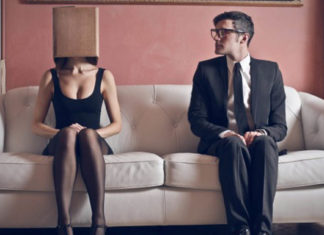 Quanto maior a insistência, menor o amor próprio