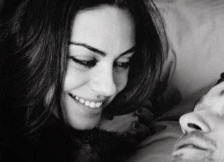 Estou solteira porque acredito no amor.