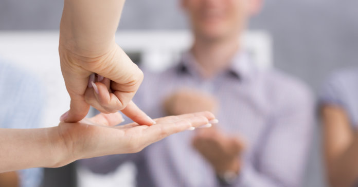 Sobre Libras e liberdade