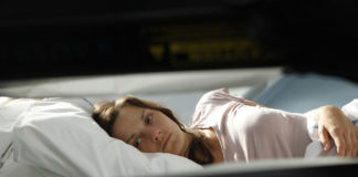 Moça, o amor sozinho também faz verão