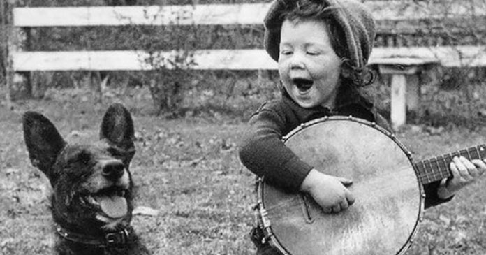 felicidade-1 Vivo com pouca grana. Com pouco afeto, nem pagando.