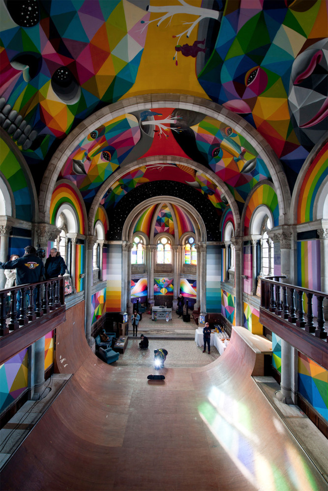 contioutra.com - Artistas transformaram uma igreja em pista de skate