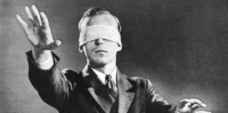 O pior cego é o que diz “não vi e não gostei”.