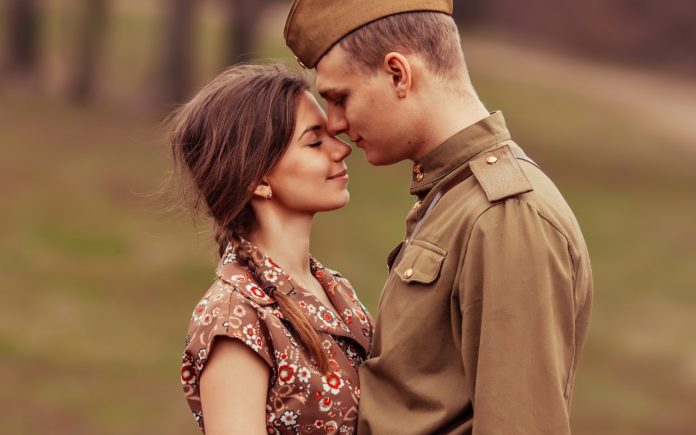 fotos-de-pareja Uma pessoa só dá certo com outra quando se acerta consigo mesma.