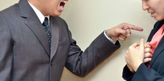 Covarde é quem usa o poder para diminuir o outro