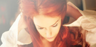 Ahh… como é fácil apontar nos outros os defeitos que também são nossos. Ahh… como é fácil apontar nos outros os defeitos que também são nossos.