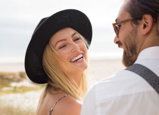 Não espere que outro diga a ela o que ela quer ouvir de você