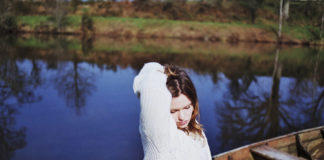 O mundo faz sentido quando deixamos de invejar o outro