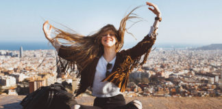 Felicidade é saber reconhecer o próprio tempo Felicidade é saber reconhecer o próprio tempo