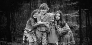 Cuide só da sua vida e despreze a do outro. Tá aí um belo jeito de PIORAR o mundo. Cuide só da sua vida e despreze a do outro. Tá aí um belo jeito de PIORAR o mundo.