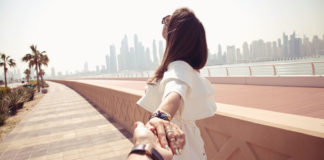 Para entrarmos juntos no Ano Novo ali em frente.