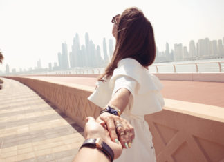 Para entrarmos juntos no Ano Novo ali em frente.