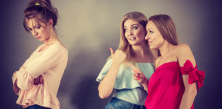 A falsidade, a inveja e outras drogas