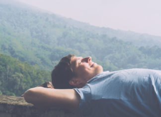 Consegui meu equilíbrio cortejando a insanidade