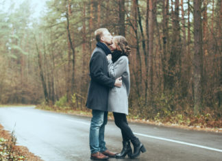 De morno só aceite banho. Amor tem que ser quente e inteiro, sim!
