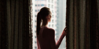 É preciso dizer adeus ao que te faz sofrer É preciso dizer adeus ao que te faz sofrer