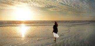 “Ame o que você tem, antes que a vida o ensine a amar o que você tinha”