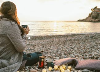 Enquanto você ocupar seu coração com a pessoa errada, a certa não terá espaço para chegar