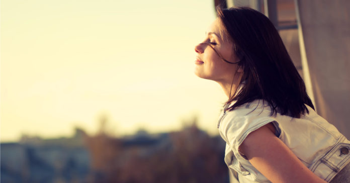 Não há tristeza que supere nossa capacidade de sentir alegria.