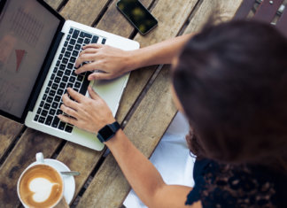 Solitários interconectados