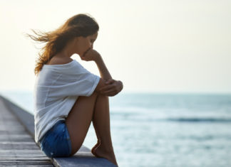 Como você pode chamar de amor, se você mais chora do que ri