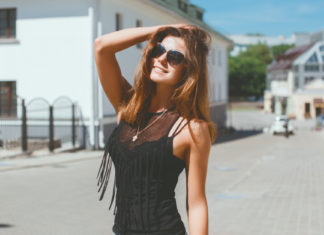 Moça, valorize-se. Você merece muito mais do que estão te oferecendo