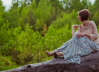 Ninguém pode te fazer se sentir menos do que bonita