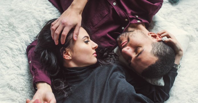 No duro, amor é tudo o que melhora a gente. O resto é conversa mole.