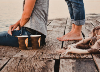 Me diz, com que pernas devo seguir? Sobre relacionamentos e fins