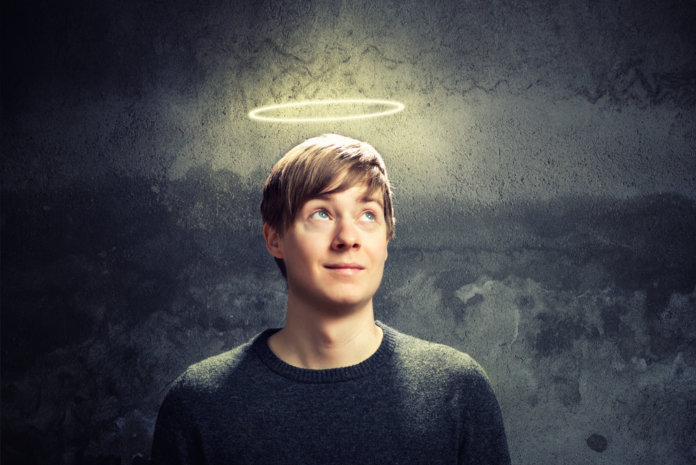 shutterstock_211743697 Tem gente blefando com você? Pague para ver