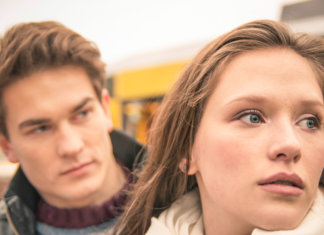 O amor se constrói aos poucos e morre aos poucos também.