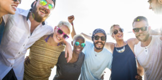 Estamos todos com fome de abraços