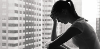 Não prenda seu rabo na porta de ninguém