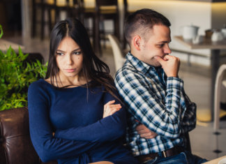 Não é preciso encostar a mão no outro para violentá-lo