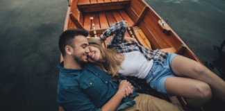 Por um amor que nos transborde. Por um amor que nos transborde.