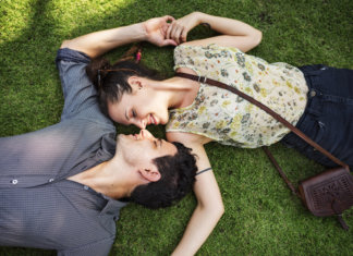 Saudade é sem tempo certo. Sinto falta do que foi com os anos e de quem continua perto.