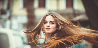 6 motivos pelos quais pessoas que ficam solteiras por longos períodos podem ser mais felizes