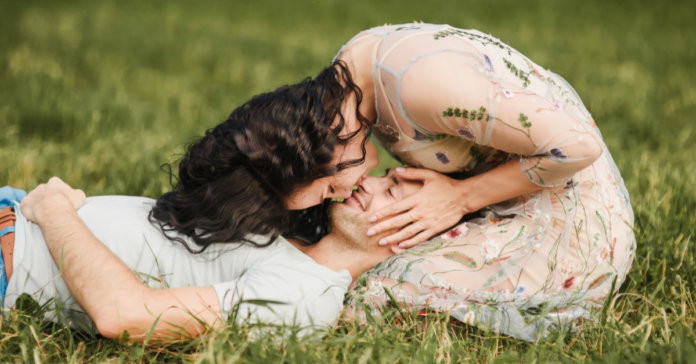 Sobre a alegria grandiosa de viver com alguém, por alguém, para alguém.