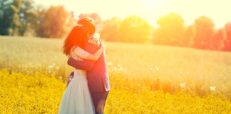 O amor é um filme que você já viu antes, mas esqueceu o final.