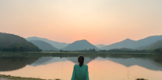 Que delícia usar o silêncio quando o outro espera que você grite Que delícia usar o silêncio quando o outro espera que você grite