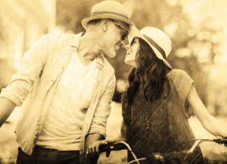 Nos relacionamentos amorosos, a admiração e a atração física são faces da mesma moeda.